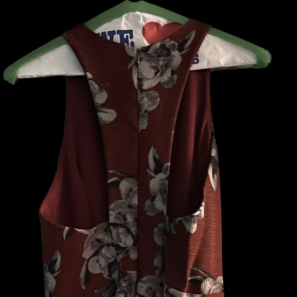 S Atwell Fit and Flare Dress Wine Floral - Picture 2 of 2
